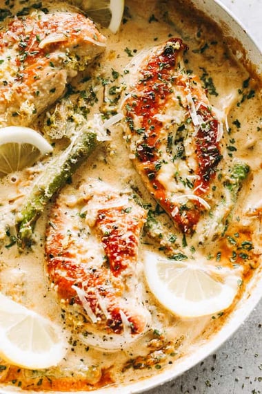 One Skillet Creamy Lemon Chicken with Asparagus